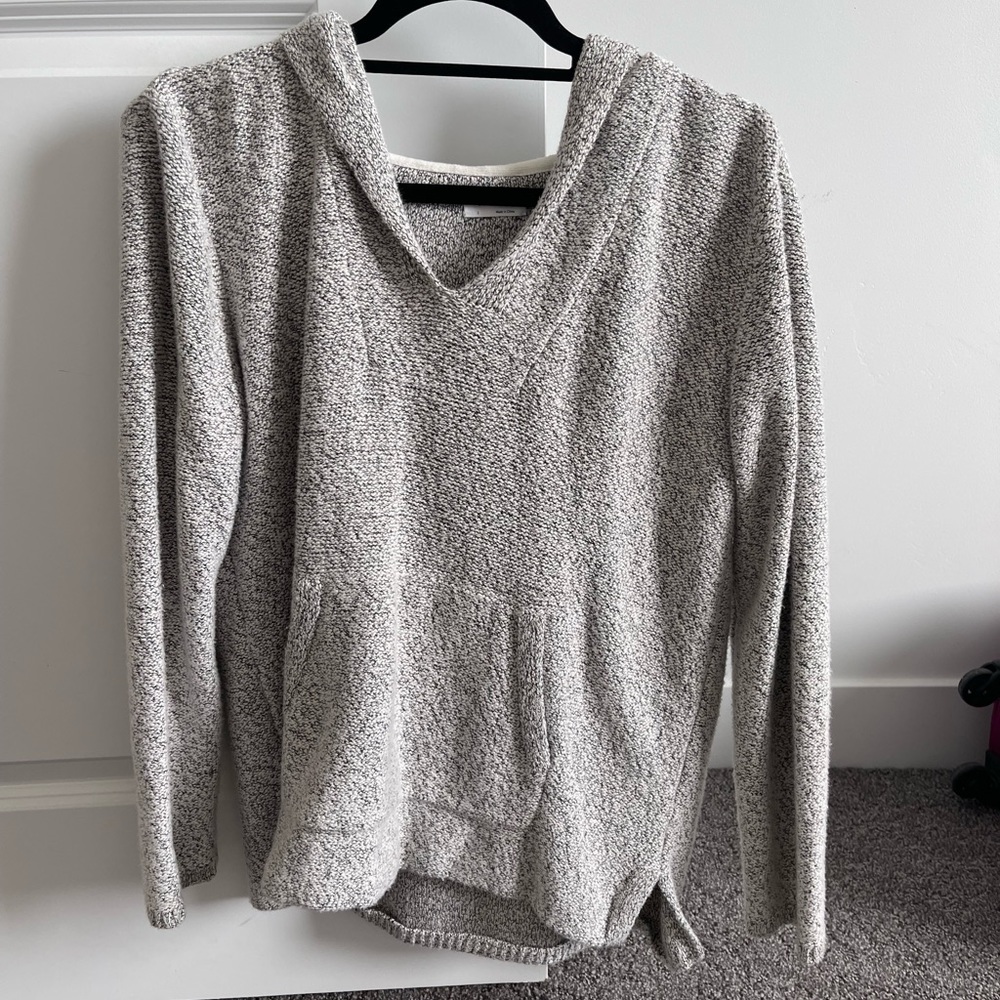 Aritzia pull over